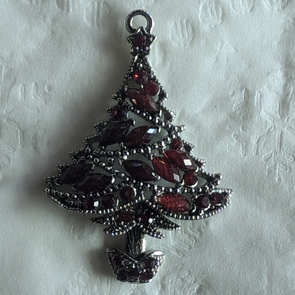 Classy Minimalist Silver Tone Red Rhinestone Christmas Tree Pendant - Picture 3 of 7